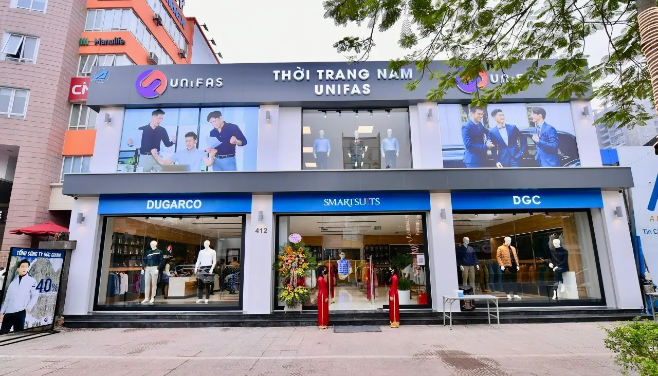 Thời Trang Nam Dgc Selection Áo Phông Dgc Thiết Kế Tinh Tế, Đường May Sắc Nét, Tạo Hiệu Ứng Cuốn Hút Thị Giác, Mang Đến 1 Vẻ Đẹp Nam Tính, Trẻ Trung, Năng Động