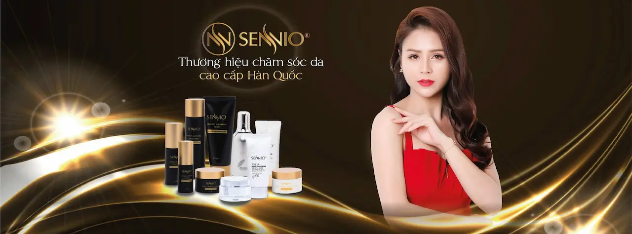 Sennio Viet Nam Nước Hoa Hồng Tái Sinh Phục Hồi Da Sennio Là 1 Sản Phẩm Giàu Dưỡng Chất Mang Đến Sức Sống Mới Cho Làn Da, Duy Trì Vẻ Sáng Khỏe Và Mịn Màng, Cung Cấp Độ Ẩm Giúp Da Luôn Ẩm Mượt, Tươi Sáng Đồng Thời Giúp Da Sẵn Sàng Hấp Thu Dưỡng Chất Của Các Bước Chăm Sóc Da Tiếp Theo.