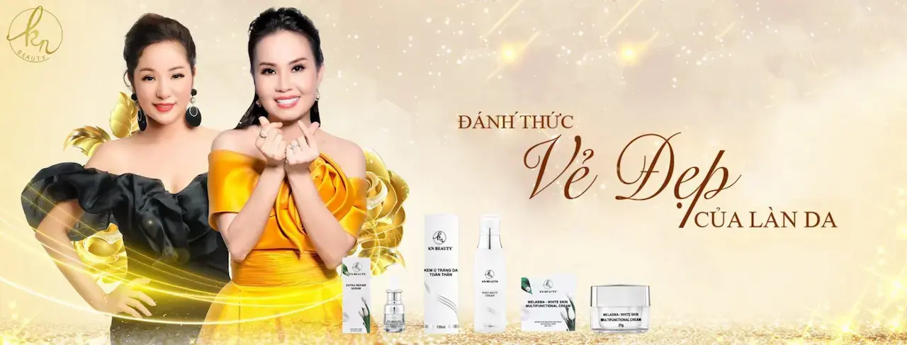 Thuộc Dòng Sản Phẩm Gold Vip Kn Beauty “𝐊𝐞𝐦 𝐃𝐮̛𝐨̛̃𝐧𝐠 𝐑𝐨𝐲𝐚𝐥 𝐅𝐚𝐜𝐢𝐚𝐥” Mang Đến 1 Làn Da Trắng Sáng Và Ẩm Mượt Đầy Sức Sống Mà Các Cô Gái Hằng Mơ Ước.